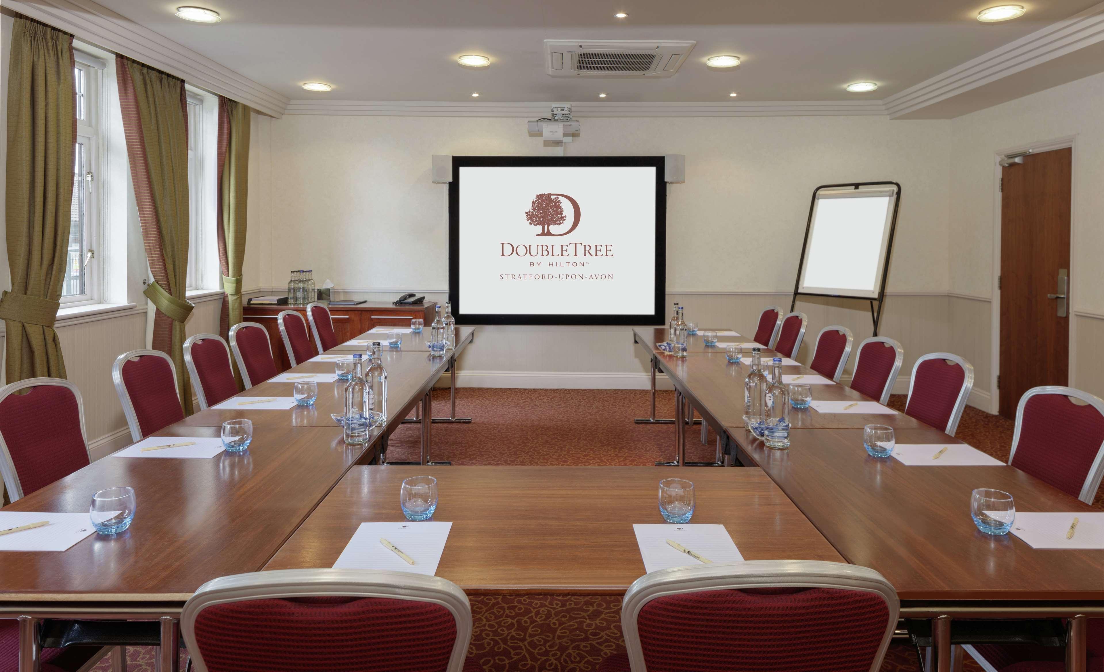Hotel Doubletree By Hilton Stratford-Upon-Avon, United Kingdom Exterior foto