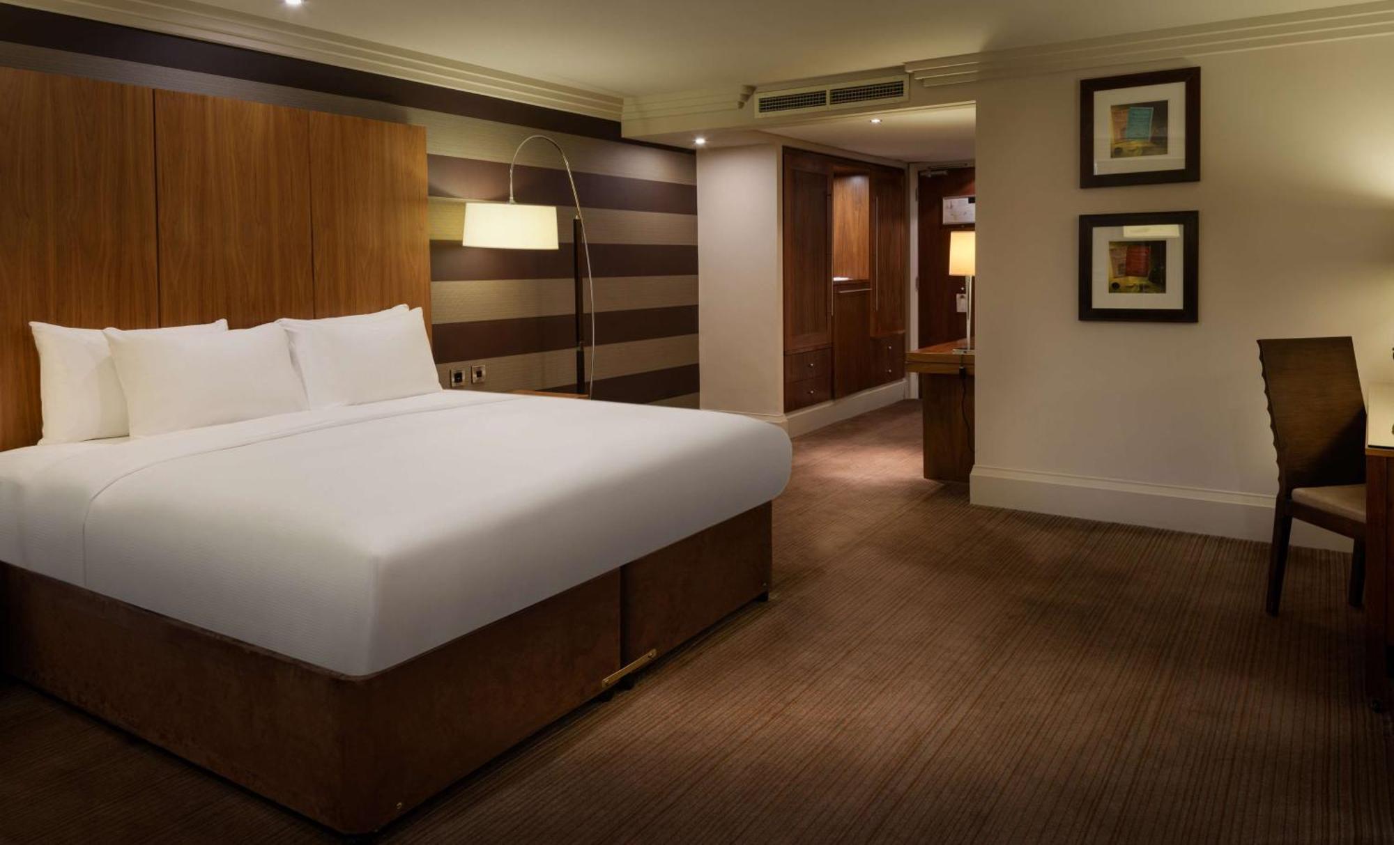 Hotel Doubletree By Hilton Stratford-Upon-Avon, United Kingdom Exterior foto