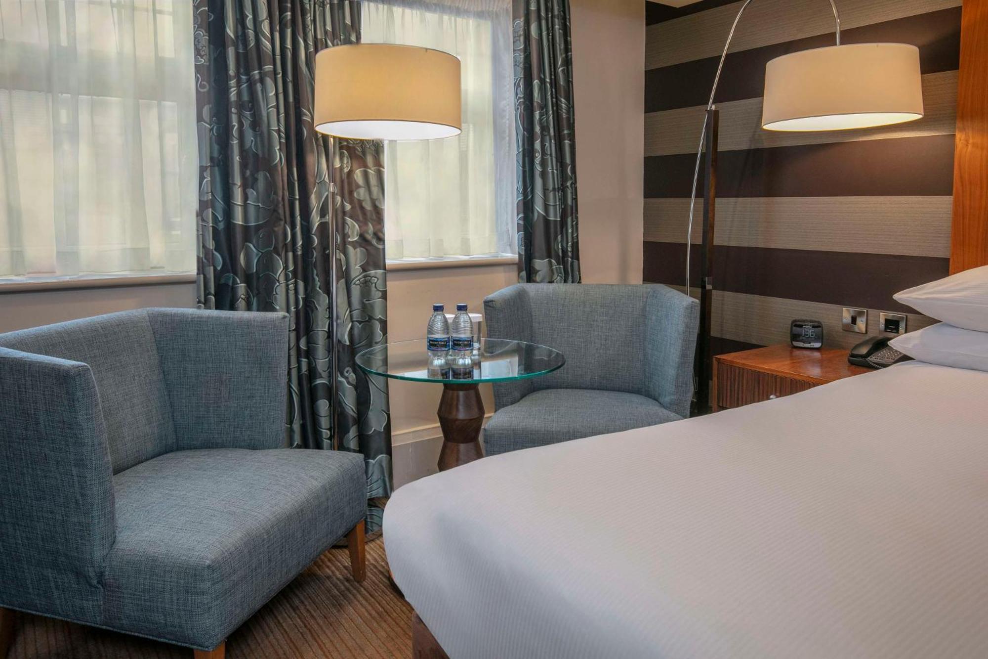 Hotel Doubletree By Hilton Stratford-Upon-Avon, United Kingdom Exterior foto