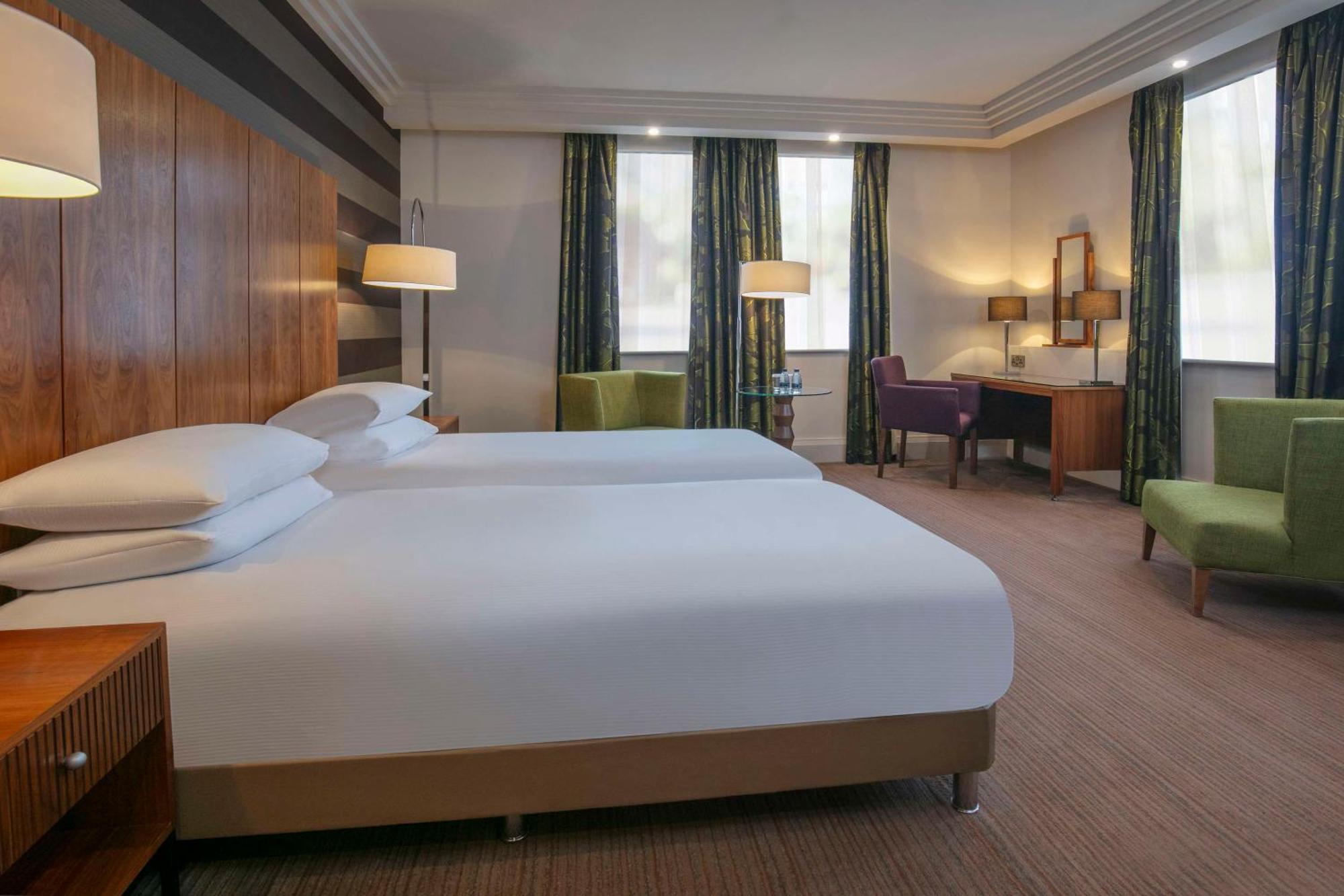 Hotel Doubletree By Hilton Stratford-Upon-Avon, United Kingdom Exterior foto