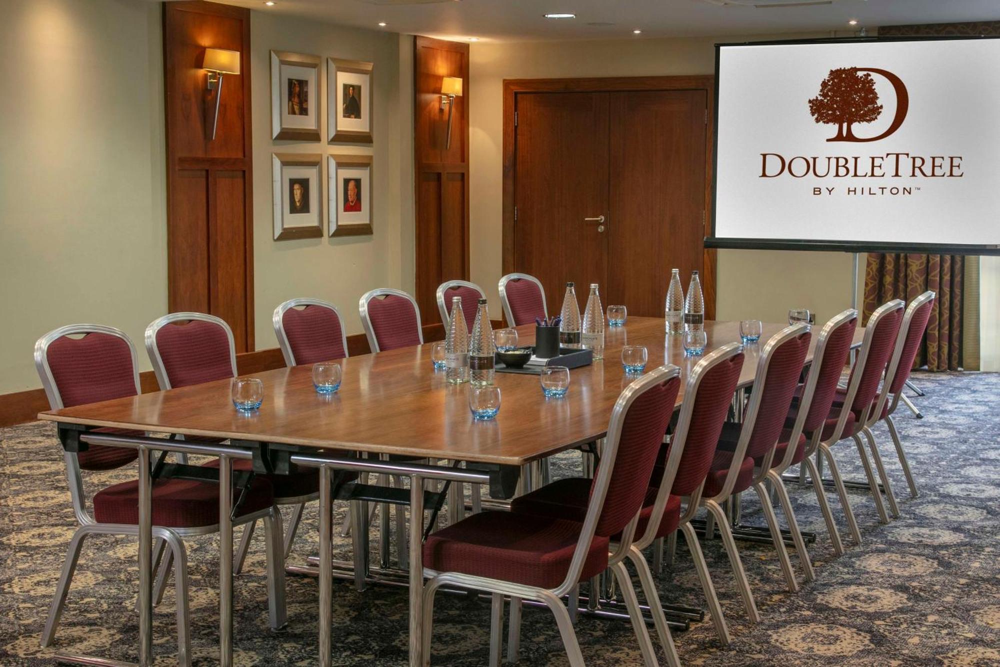 Hotel Doubletree By Hilton Stratford-Upon-Avon, United Kingdom Exterior foto