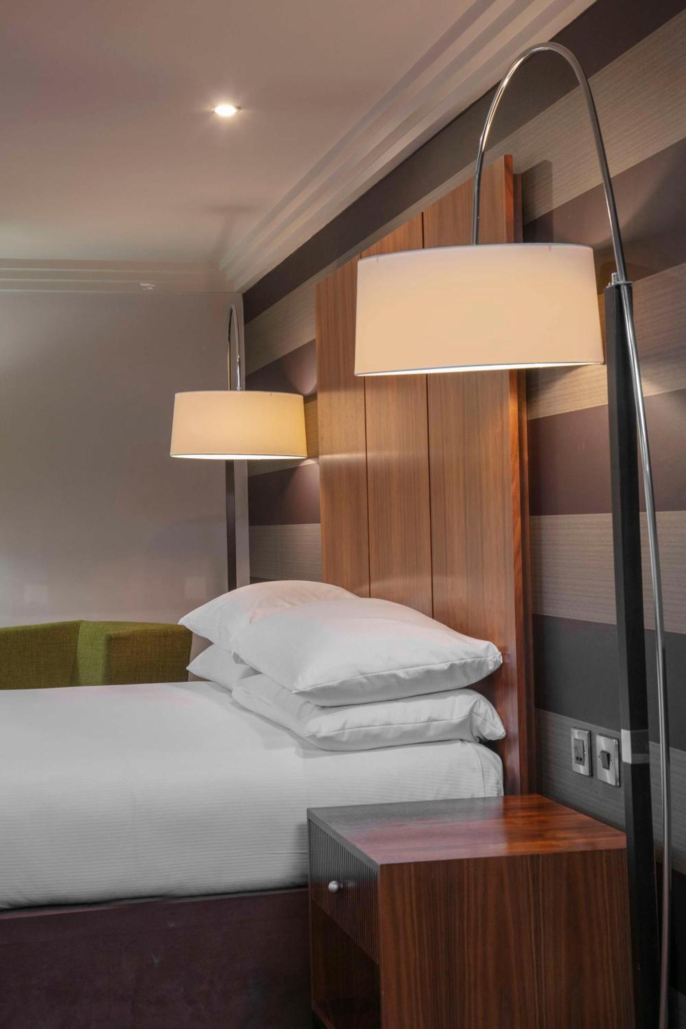 Hotel Doubletree By Hilton Stratford-Upon-Avon, United Kingdom Exterior foto