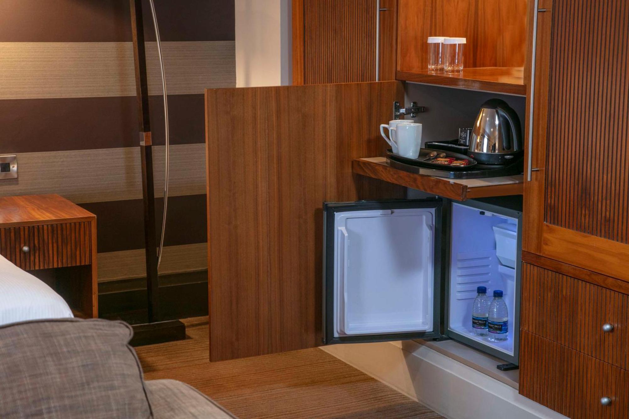 Hotel Doubletree By Hilton Stratford-Upon-Avon, United Kingdom Exterior foto
