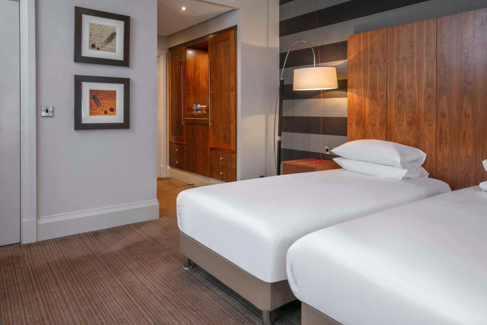 Hotel Doubletree By Hilton Stratford-Upon-Avon, United Kingdom Exterior foto