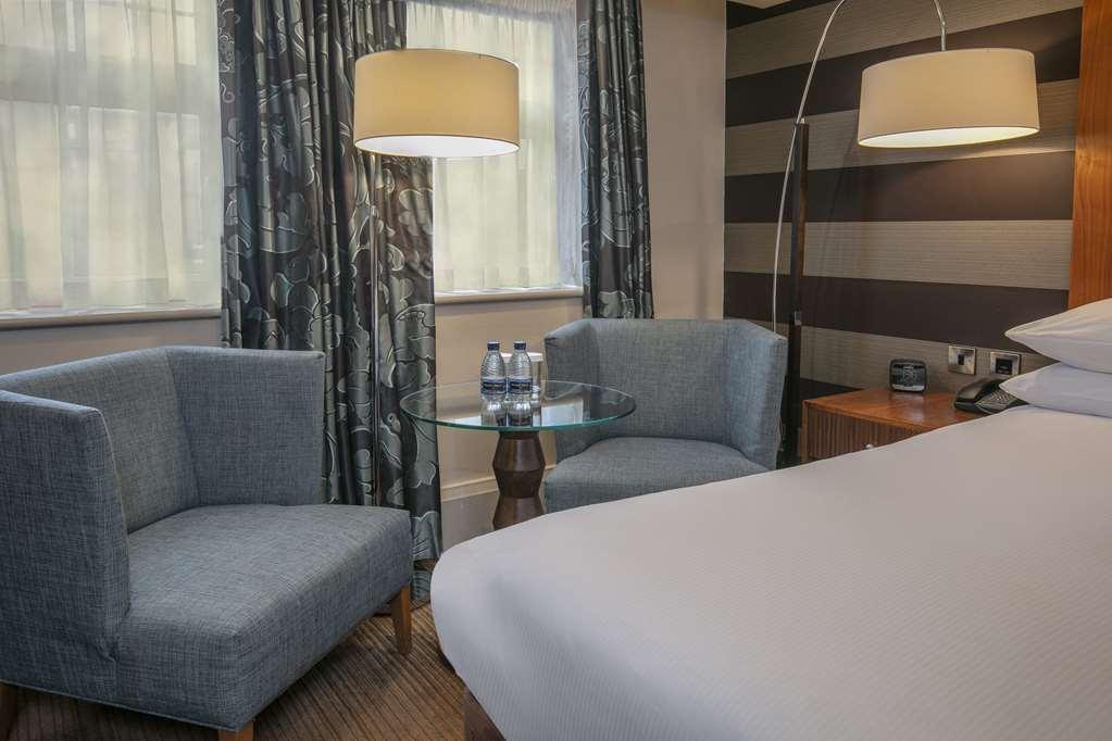 Hotel Doubletree By Hilton Stratford-Upon-Avon, United Kingdom Habitación foto