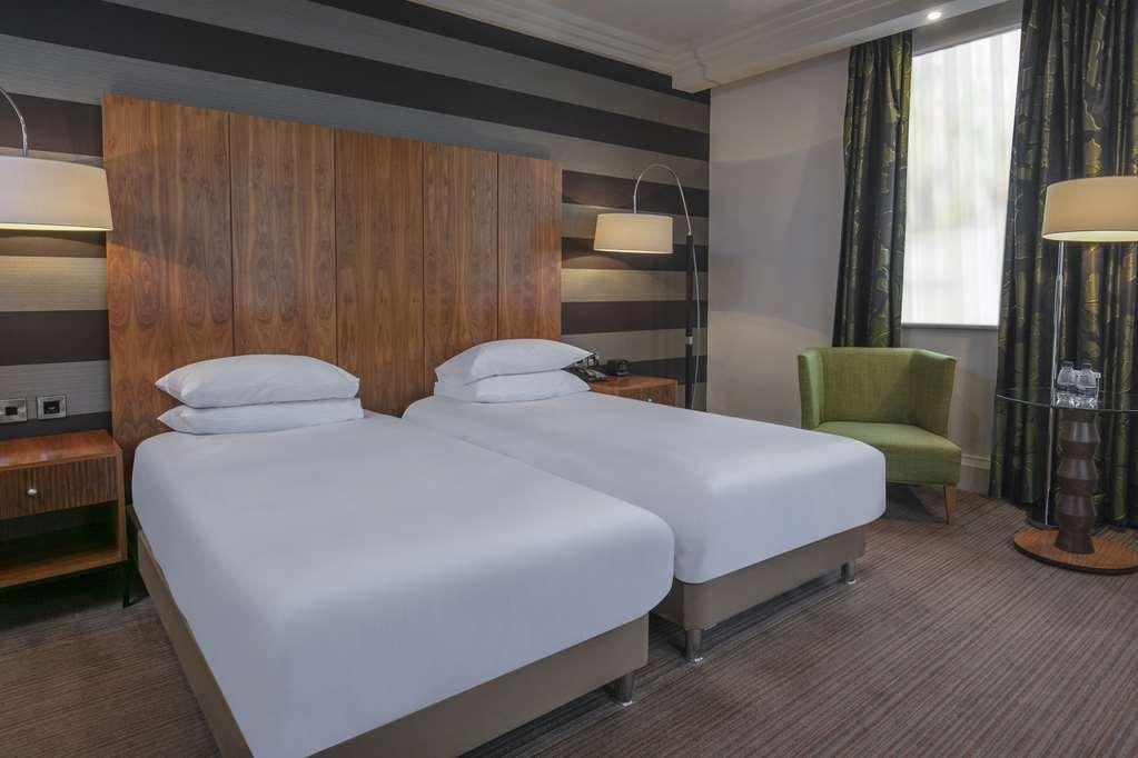 Hotel Doubletree By Hilton Stratford-Upon-Avon, United Kingdom Habitación foto